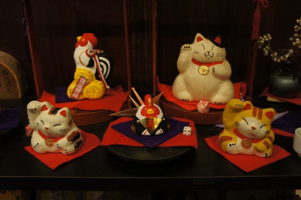 来年の干支『酉』の張子　入荷しました。