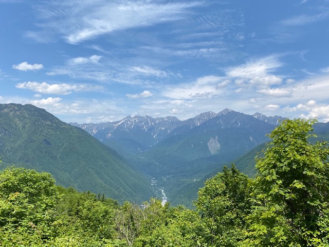 福地山トレッキングルートの整備を行いました。