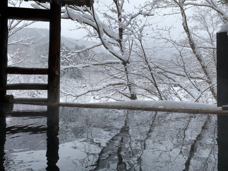 雪景色がつづいております。