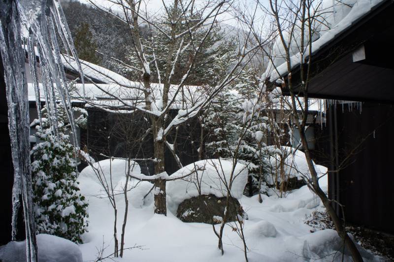 奥飛騨は今日から雪模様です