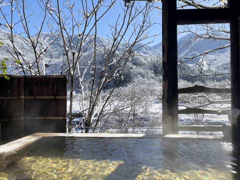 本日は快晴の雪景色となりました