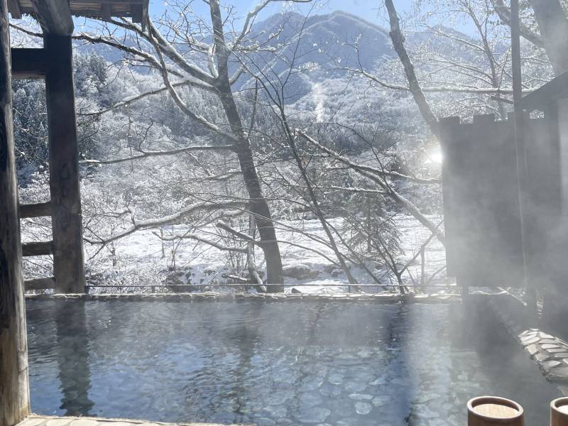 本日は快晴の雪景色となりました