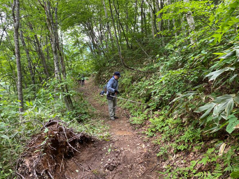 福地山トレッキングルートの整備を行いました。